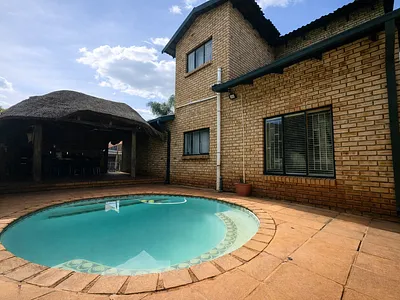 3 Bedroom House For Sale in Rustenburg - o8Ff.webp