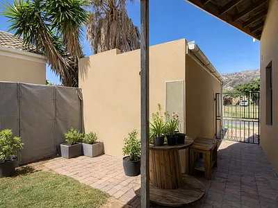 3 Bedroom House For Sale in Gordons Bay - PQMU.webp