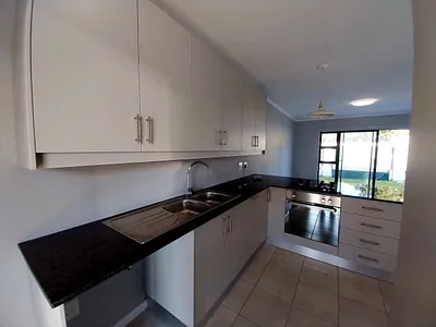 2 Bedroom Townhouse For Sale in George - Oaef.webp