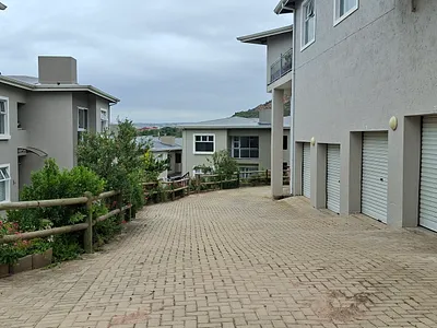 2 Bedroom Apartment To Rent in Mossel Bay - mj1y.webp