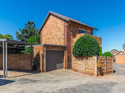 2 Bedroom Townhouse For Sale in Centurion - img