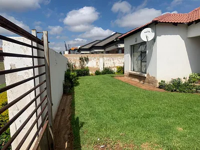 3 Bedroom House For Sale in Middelburg - bV7A.webp