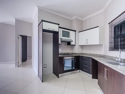3 Bedroom Apartment For Sale in Umhlanga - 8Rq5.webp