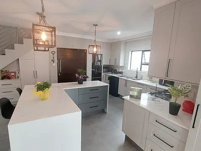 4 Bedroom House For Sale in Benoni - yYJe.webp