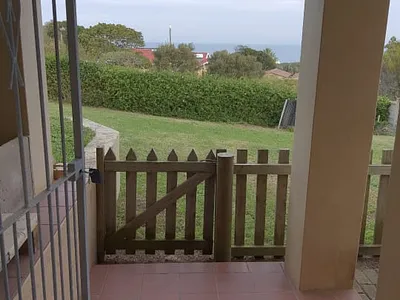 2 Bedroom Apartment To Rent in Port Alfred - CpKU.webp