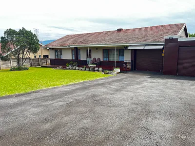 3 Bedroom House For Sale in Pietermaritzburg - HmY7.webp