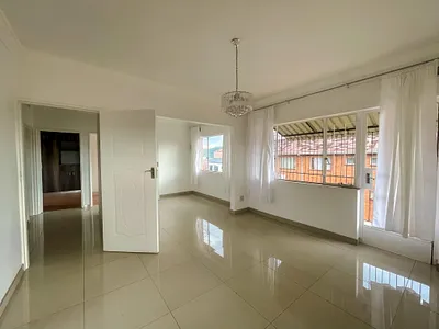 2 Bedroom Apartment For Sale in Pietermaritzburg - LCyt.webp