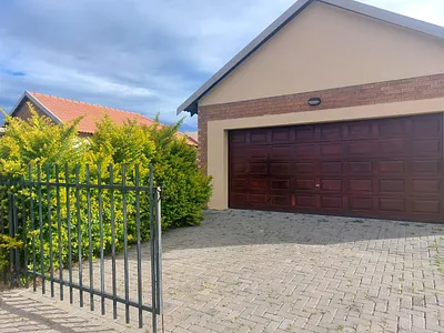 3 Bedroom House For Sale in Rustenburg - gedE.webp