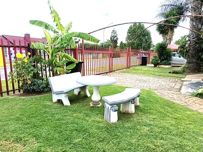 2 Bedroom Apartment For Sale in Springs - 8TEL.webp