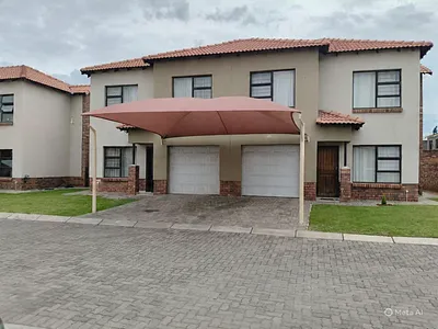 3 Bedroom Townhouse For Sale in Rustenburg - Lh1Q.webp