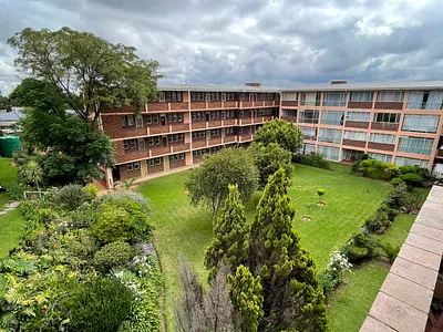 2 Bedroom Apartment For Sale in Johannesburg - egvw.webp