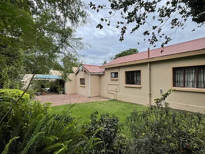 4 Bedroom House For Sale in Pretoria - XjUe.webp