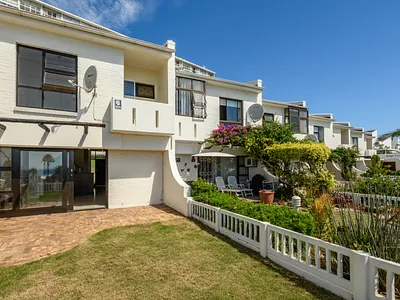 3 Bedroom Townhouse For Sale in Port Elizabeth - img