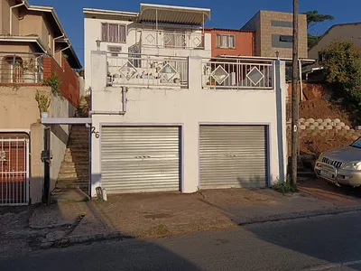 3 Bedroom House For Sale in Chatsworth - xFZr.webp