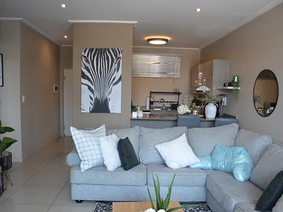 2 Bedroom Apartment For Sale in Bedfordview - In6k.webp