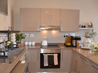 2 Bedroom Apartment For Sale in Bedfordview - aNNb.webp