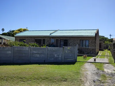 4 Bedroom House For Sale in Port Alfred - iQvV.webp