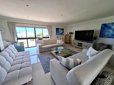 4 Bedroom House To Rent in Blouberg - L1z0.webp