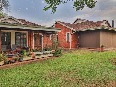 8 Bedroom House For Sale in Pietermaritzburg - ZSKk.webp