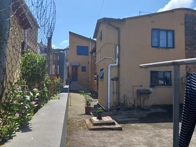 3 Bedroom House For Sale in Chatsworth - img