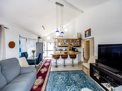 3 Bedroom Townhouse For Sale in East London - BR0b.webp