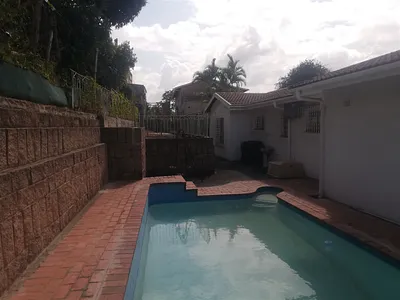 4 Bedroom House For Sale in Chatsworth - jkAM.webp
