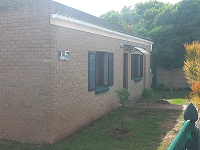 3 Bedroom House For Sale in Albertinia - Y4Tt.webp