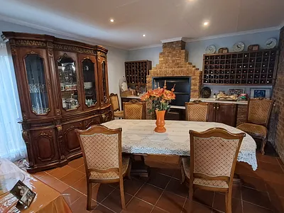 4 Bedroom House For Sale in Heidelberg - 5Onv.webp