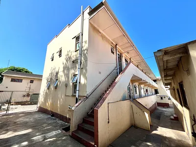 2 Bedroom Apartment To Rent in Durban - 8gub.webp