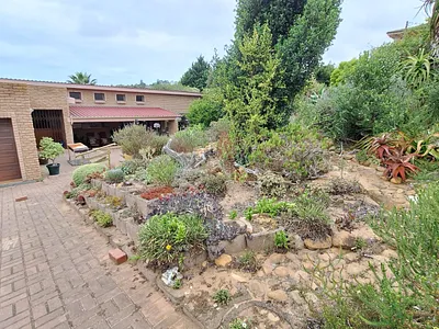 2 Bedroom House For Sale in Stilbaai West, Stilbaai - Uh4P.webp