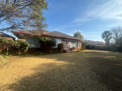 4 Bedroom House For Sale in Witbank - GDTt.webp