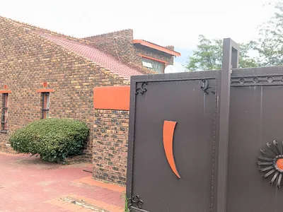 3 Bedroom House To Rent in Vereeniging - img
