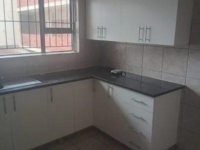 1 Bedroom Apartment To Rent in East London - zmKw.webp