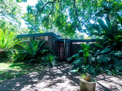 4 Bedroom House For Sale in Pretoria - jYBo.webp