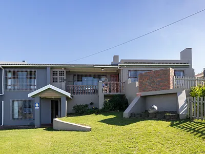 3 Bedroom House For Sale in Port Alfred - WYLK.webp