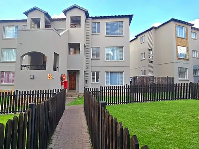 2 Bedroom Apartment For Sale in Witbank - l5H7.webp
