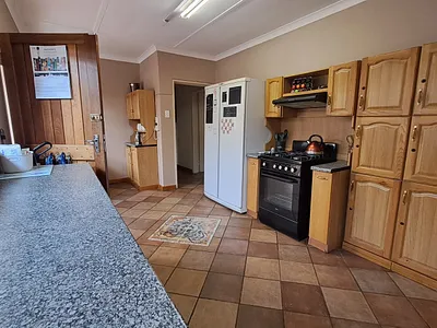 3 Bedroom House For Sale in Heidelberg - img
