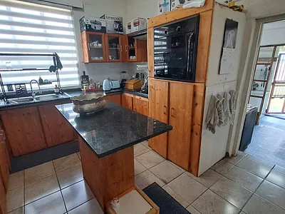 4 Bedroom House For Sale in Frankfort - UCJY.webp