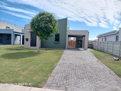 2 Bedroom House To Rent in Port Elizabeth - r9El.webp