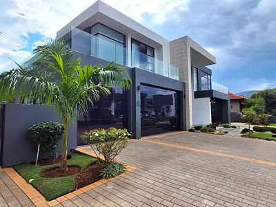 6 Bedroom House For Sale in Hartbeespoort - ZOCK.webp