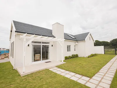 2 Bedroom House For Sale in Gansbaai - TeHn.webp