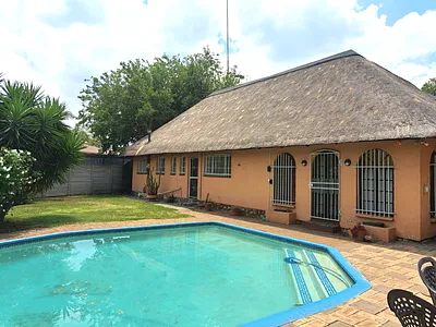 3 Bedroom House For Sale in Boksburg - bOQs.webp
