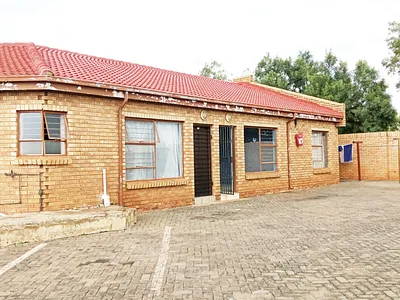 1 Bedroom Apartment For Sale in Boksburg - sZnu.webp