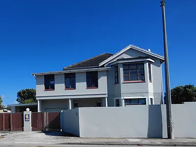 2 Bedroom Apartment To Rent in Port Elizabeth - 8gEQ.webp