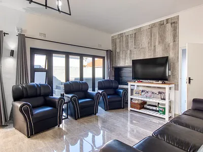 3 Bedroom Townhouse For Sale in Gordons Bay - HkZS.webp