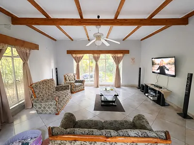 3 Bedroom House For Sale in Rustenburg - VMJ2.webp