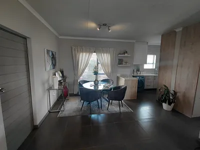 2 Bedroom Apartment To Rent in Roodepoort - VLzl.webp