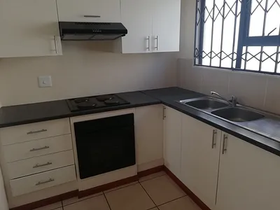 2 Bedroom Townhouse To Rent in East London - yRTK.webp