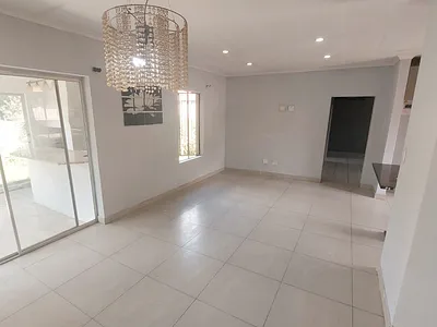 4 Bedroom House For Sale in Boksburg - toNv.webp