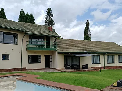4 Bedroom House For Sale in Boksburg - dHQe.webp